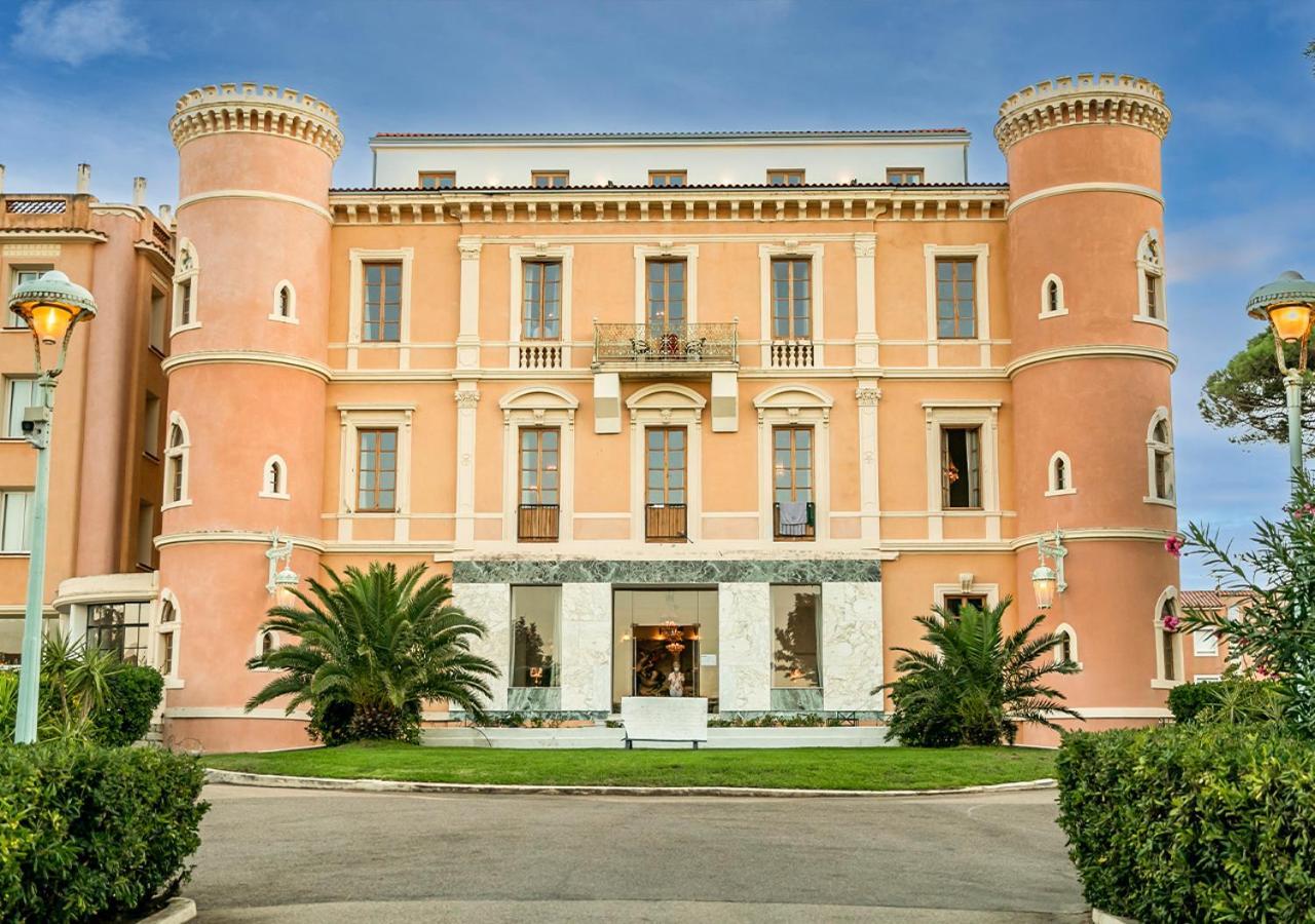 Langley Resort Napoleon Bonaparte LʼÎle-Rousse Eksteriør bilde